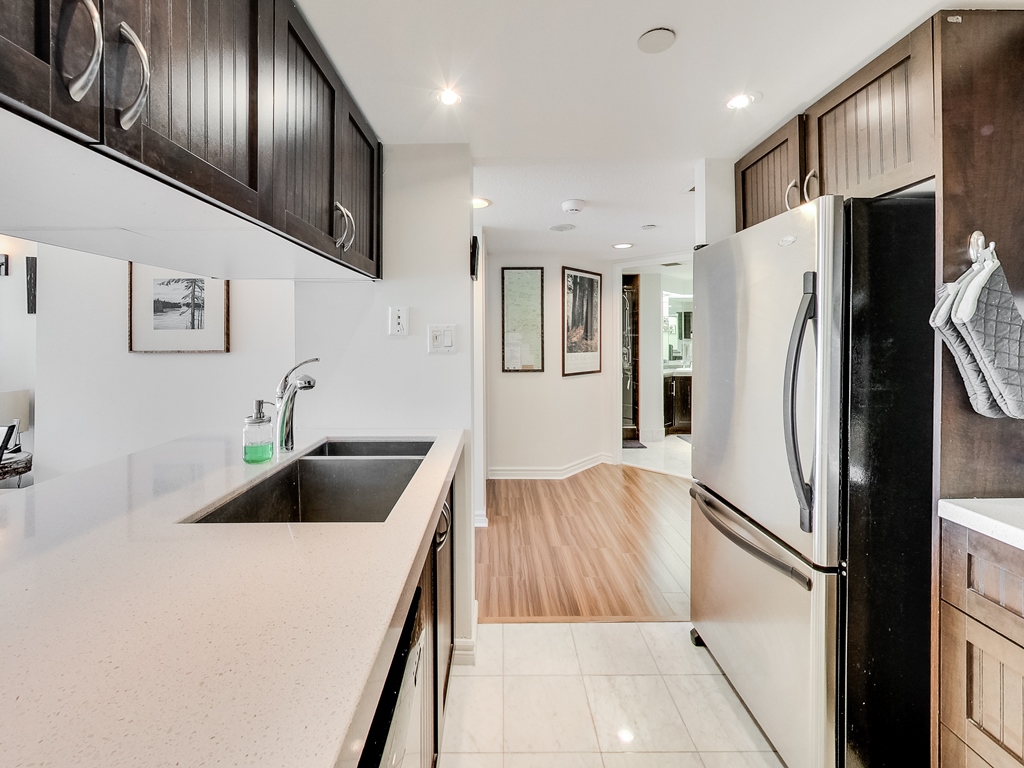 38-Elm-St-Unit-1712-Karly-Moore-Real-Estate (26).jpg