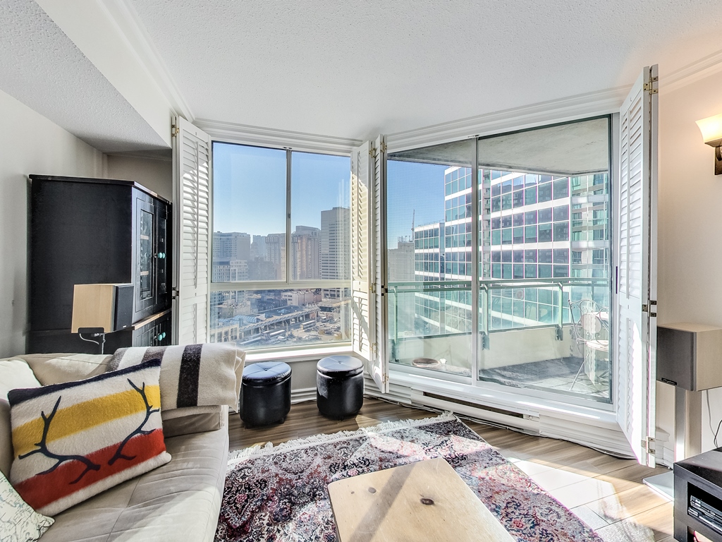 38-Elm-St-Unit-1712-Karly-Moore-Real-Estate (32).jpg