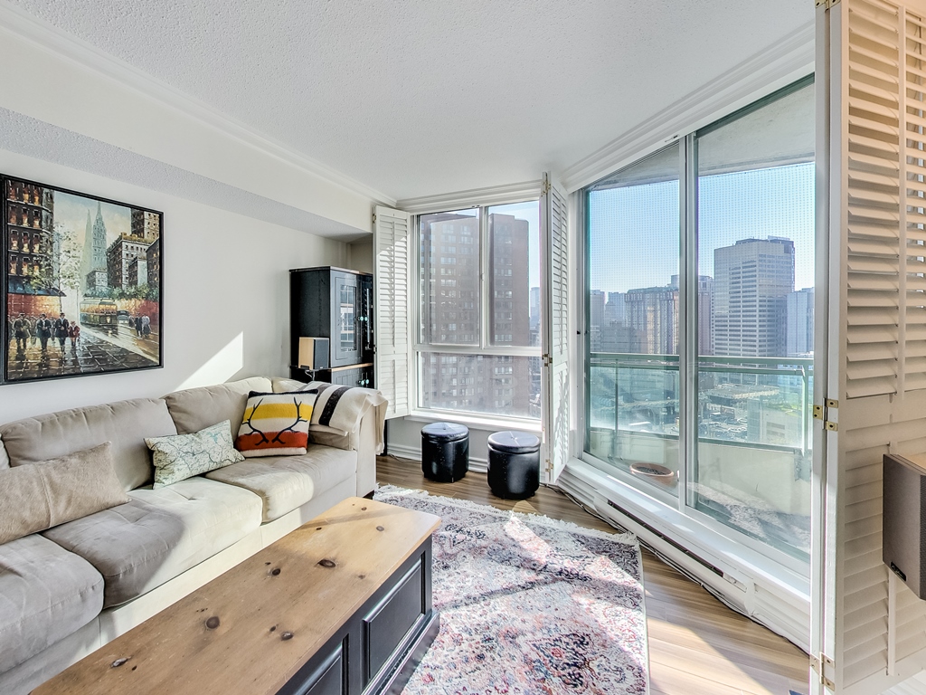 38-Elm-St-Unit-1712-Karly-Moore-Real-Estate (33).jpg