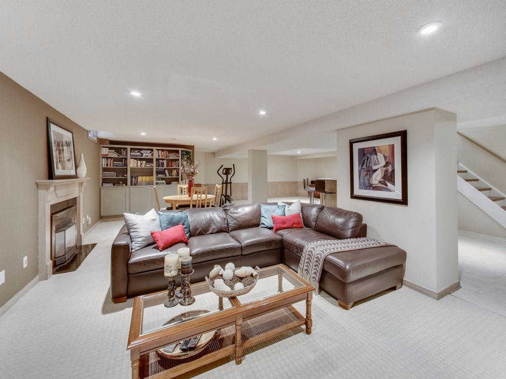 1376-Whitewater-Lane-Mississauga-Karly-Moore (45).jpg