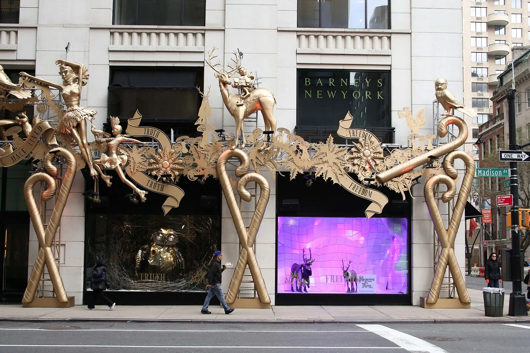 Holiday Windows 