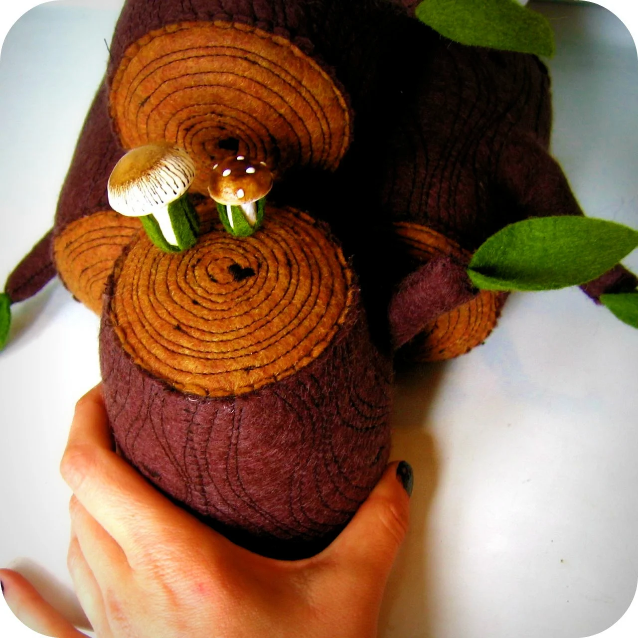 Tree Stump Pincushion