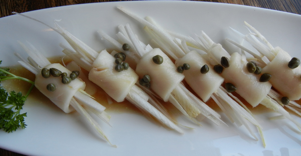 Toro, Escolar with capers and endive