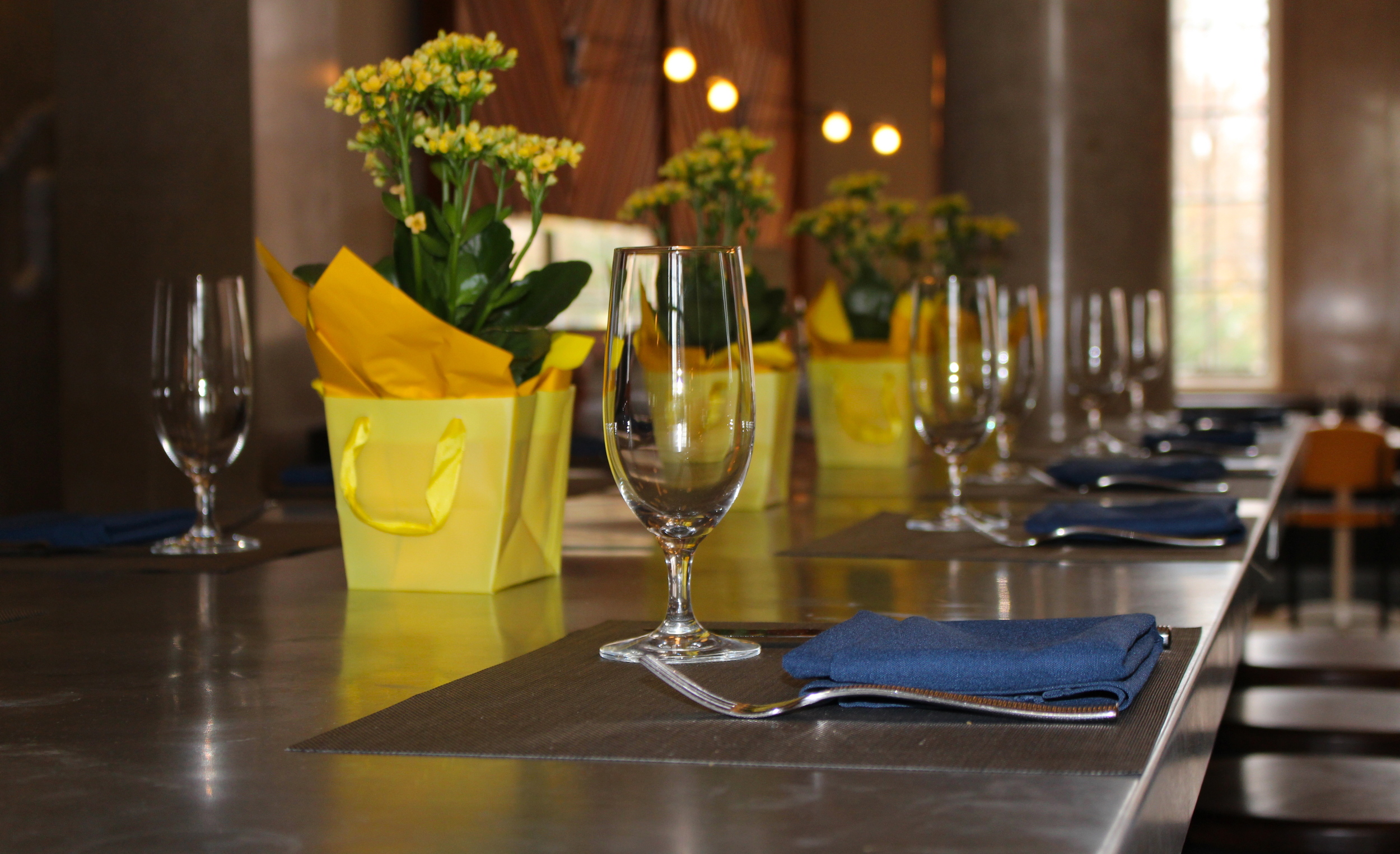 Oysters, Weiners & Big Ice Cubes Lunch at Jockey Hollow Bar & Kitchen — Hot From The Kettle