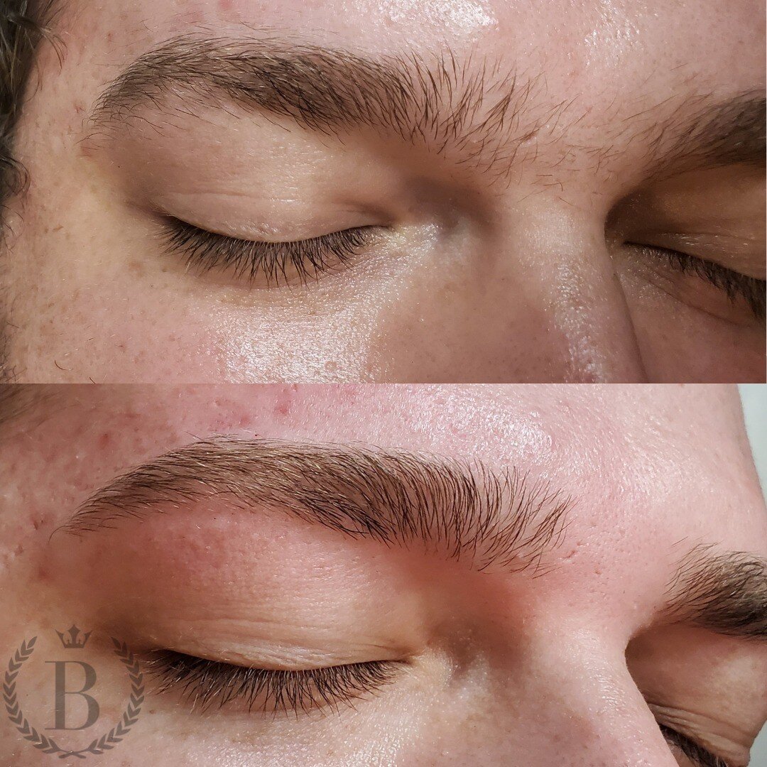 🚨ATTENTION MEN: Book your brow wax before your significant other comments 🚨

Reminder that we also do nose and ear waxes that can be easily added on to any brow appointment!

Check out this men's brow clean up by our esthetician Amanda✨
#waxbyamand