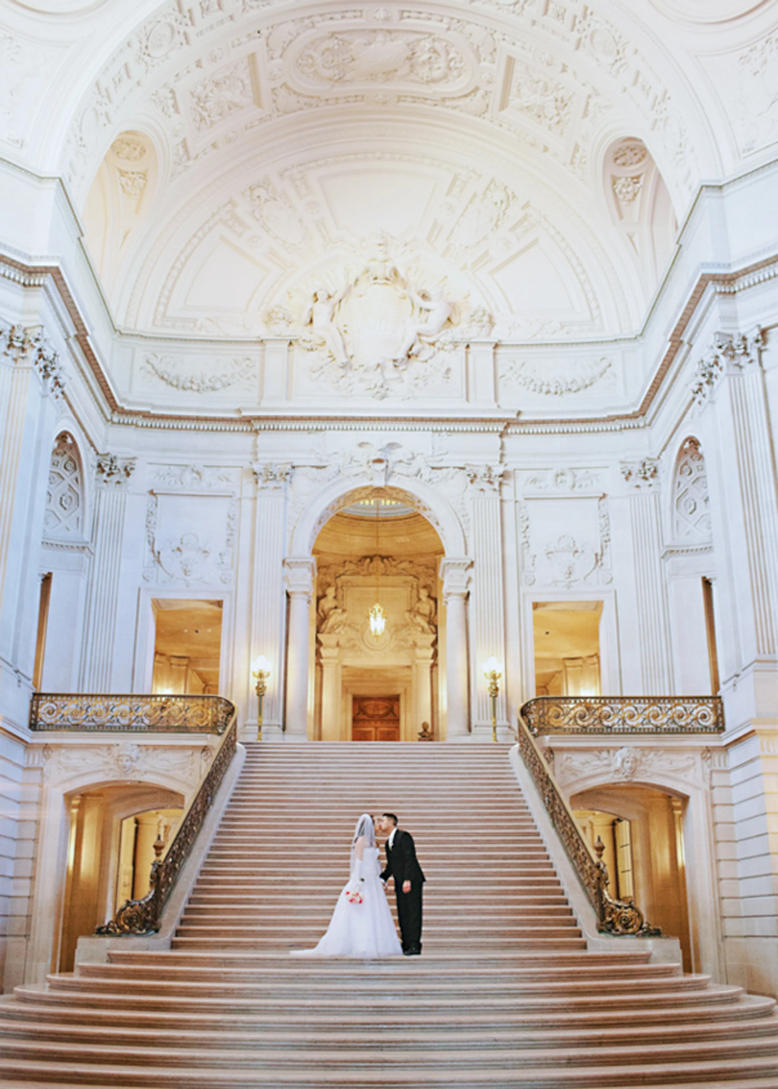City Hall wedding captured by Hannah Suh Photography