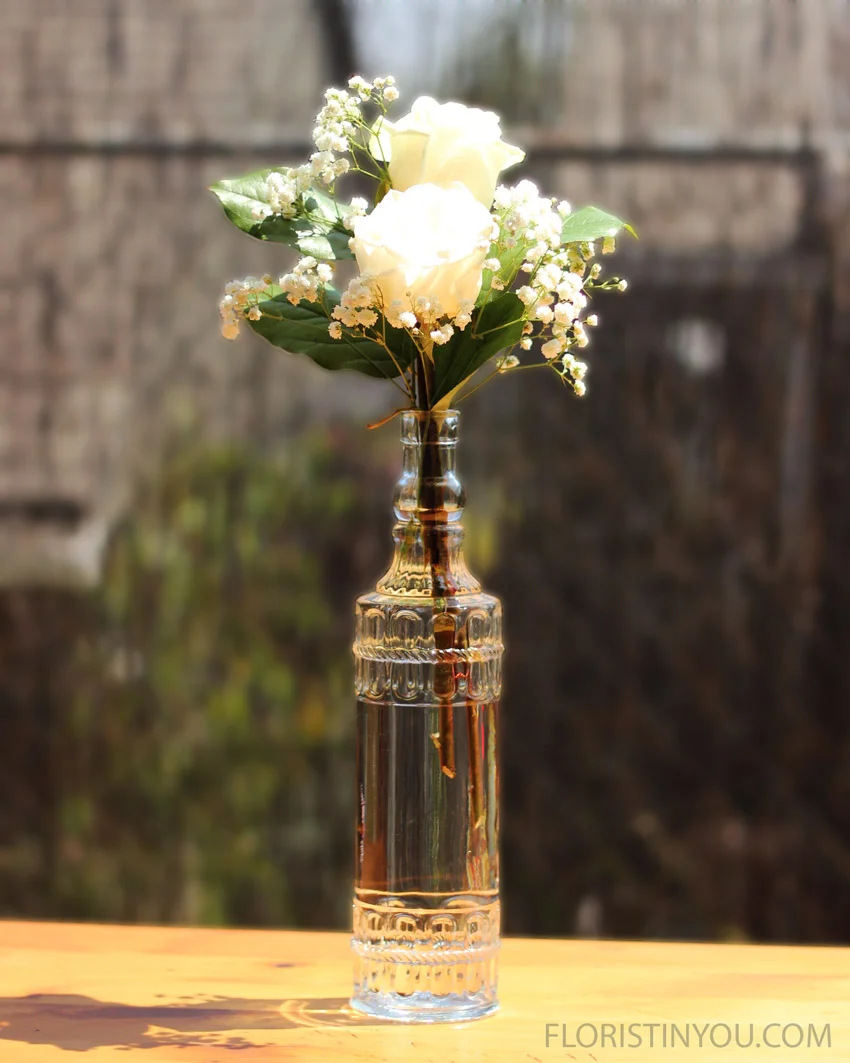 5 Beautiful Ways to use Narrow Neck Vases — floristinyou