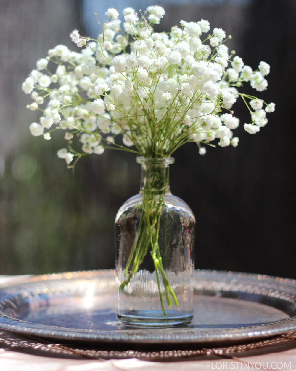 5 Beautiful Ways To Use Narrow Neck Vases Floristinyou
