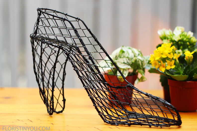 High Heel Topiary Wire Frame