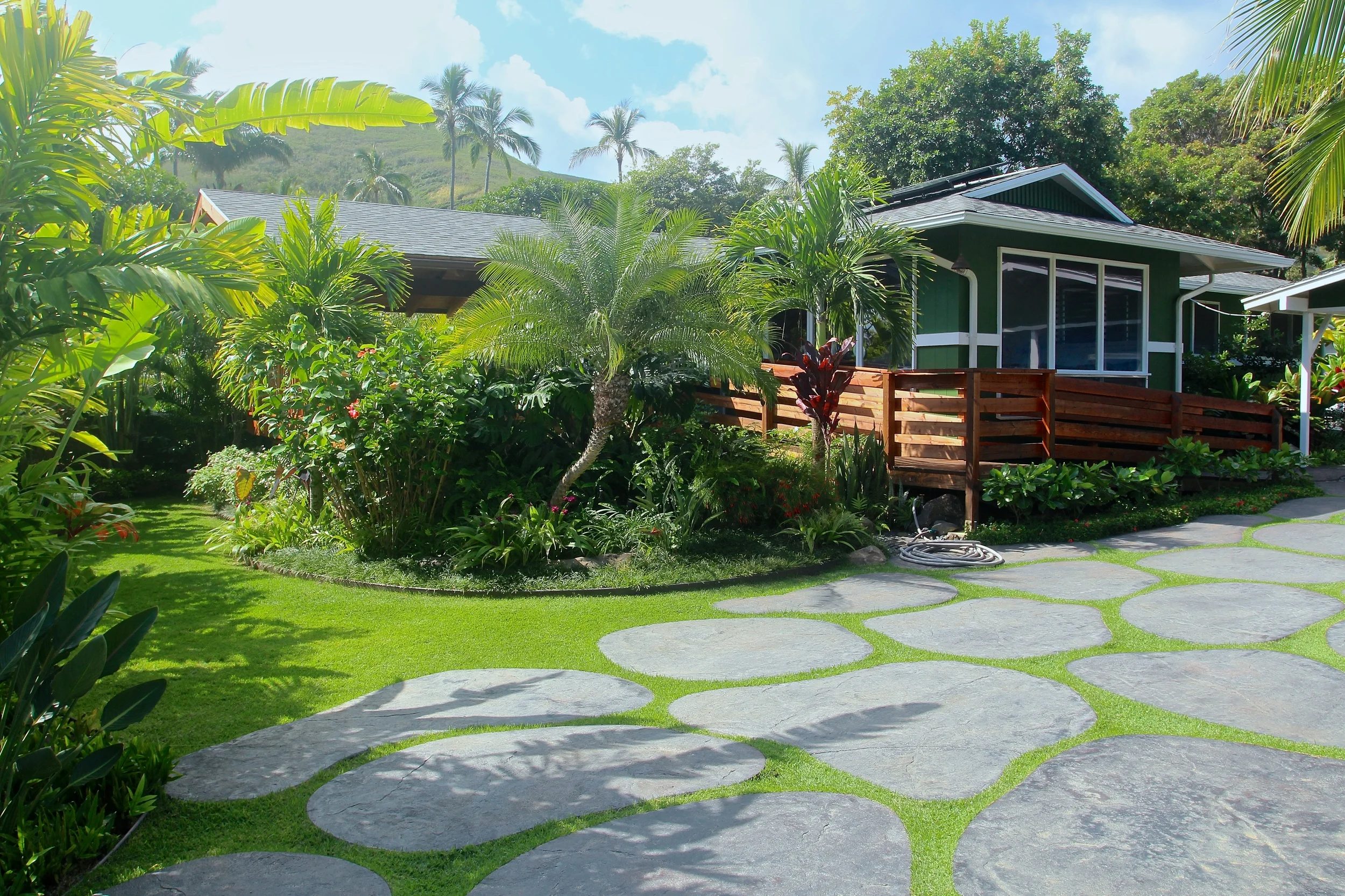 Lanikai Driveway Makeover.JPG