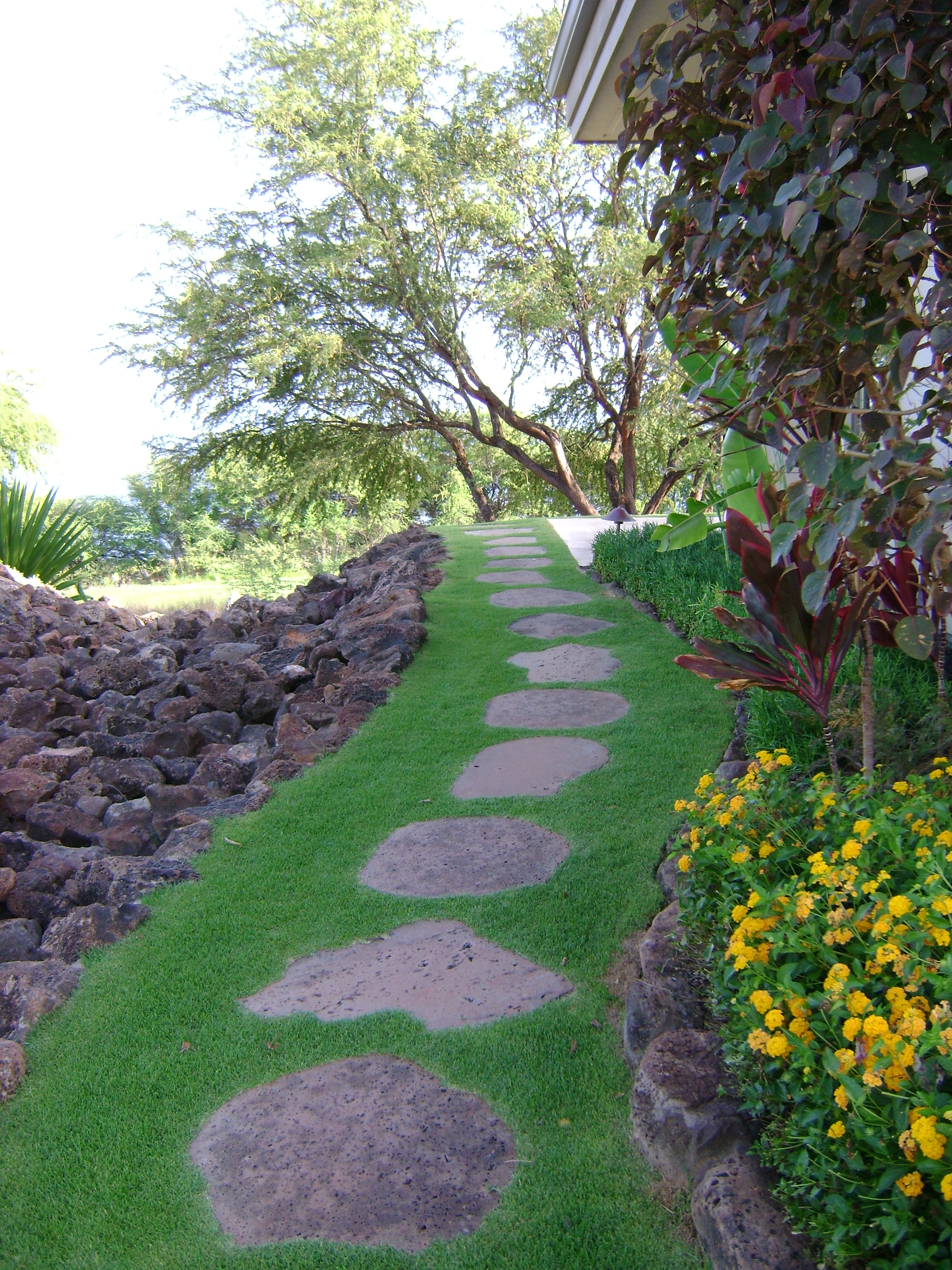Free Form Stepping Stone Path