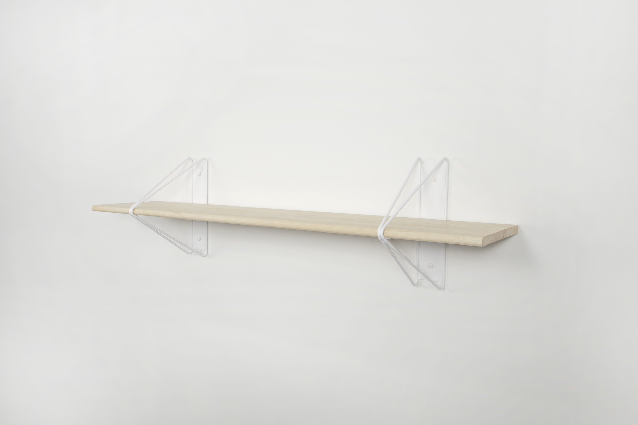 Strut-Shelving-System-ShaunKasperbauer-LuftTanaka-for-Souda-1.jpg