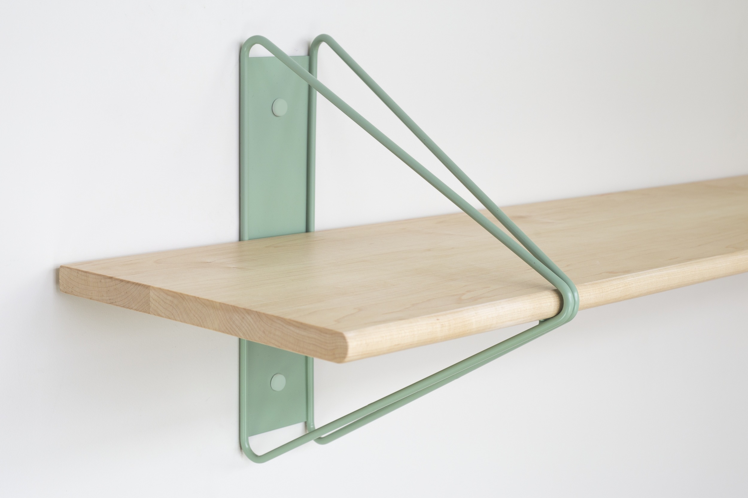 Strut-Shelving-Brackets-ShaunKasperbauer-LuftTanaka-for-Souda-Green.jpg