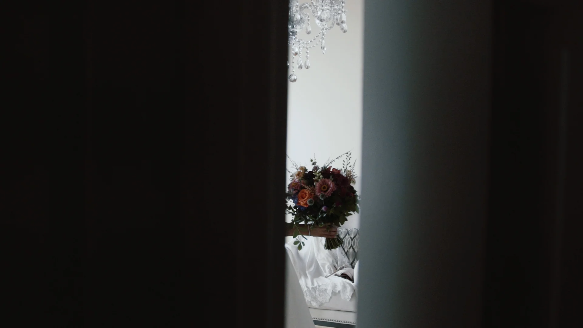 peeping.jpg