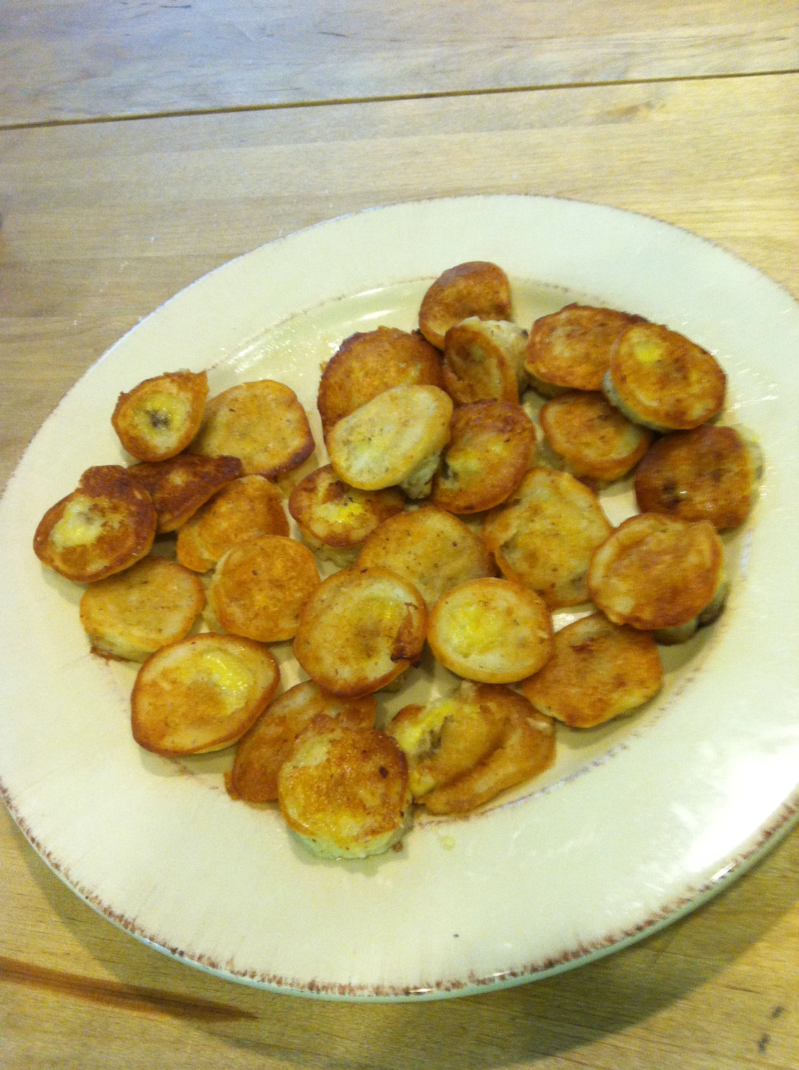 Banana pancake bites