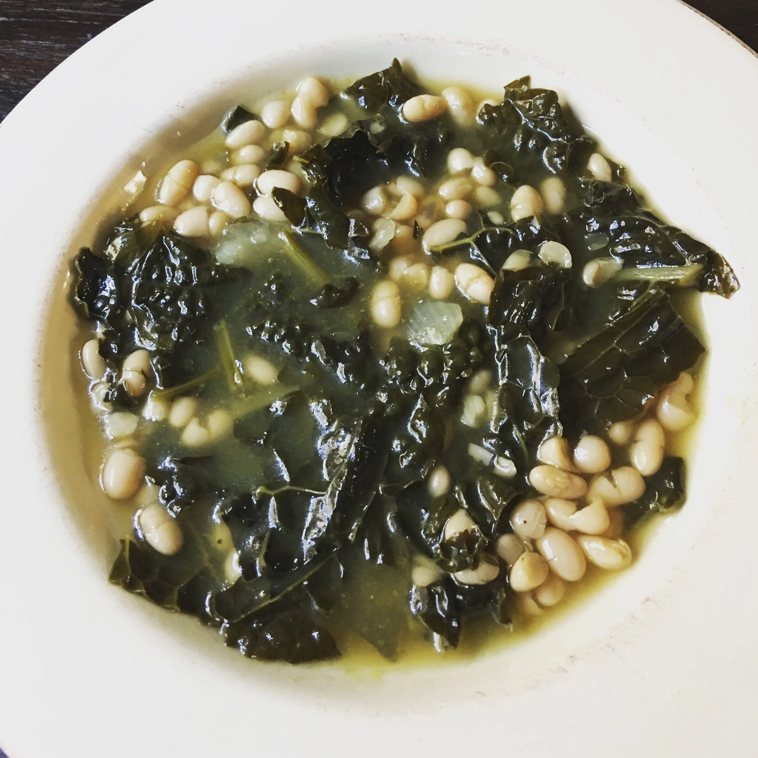 Kale & white bean soup recipe (slow cooker)