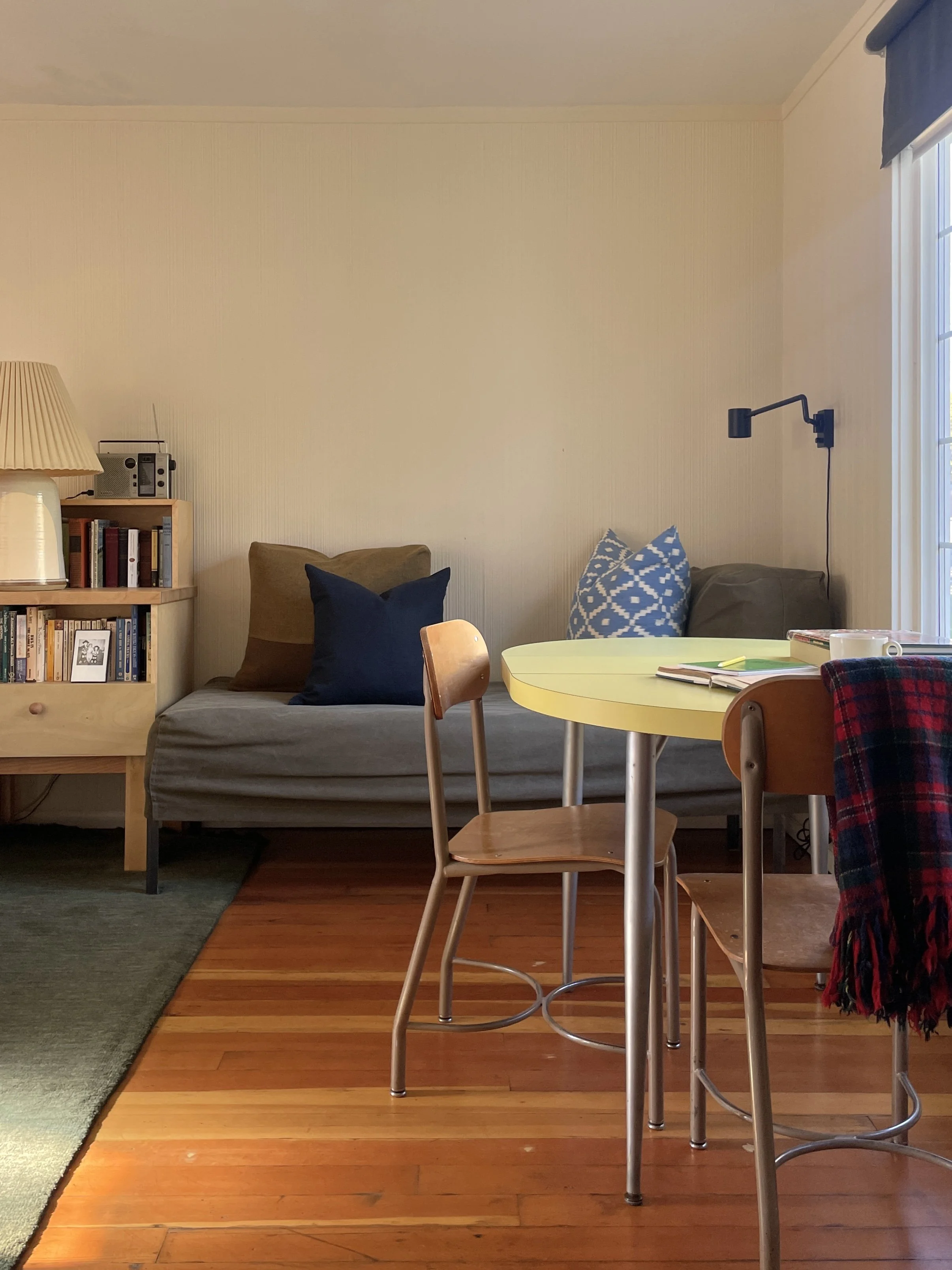 Cabin 3-dining 1.jpg