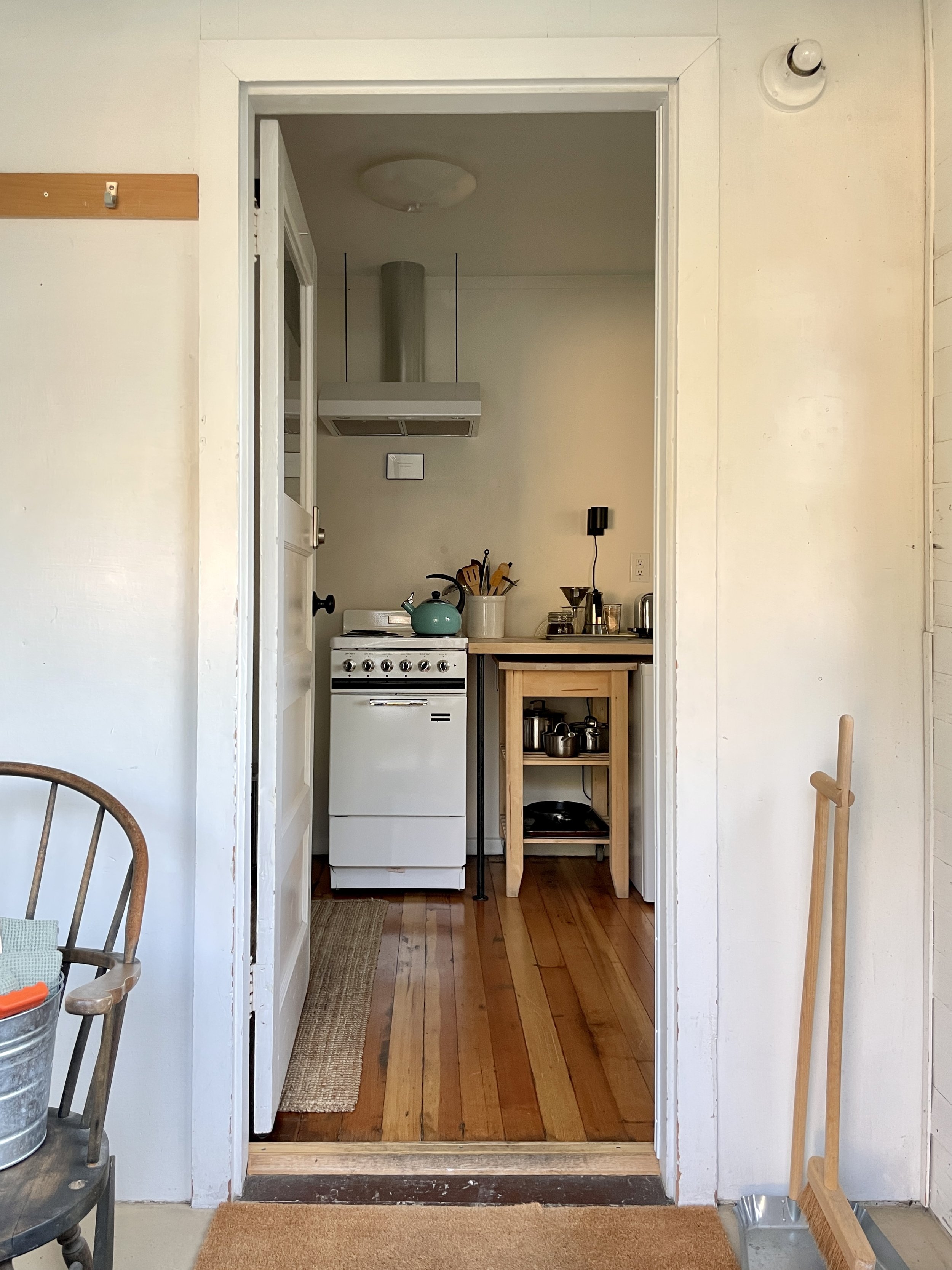 Cabin 3-entry.jpg