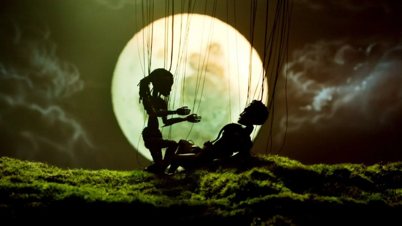 Film Screening: "Strings"