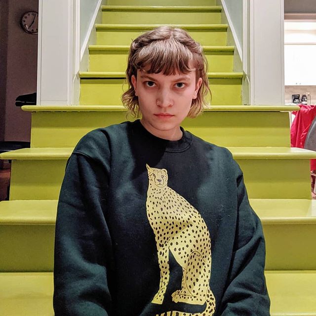 Double stare on the stairs from @bingbingbinger and the Cheetah Crewneck 🐆🌴
