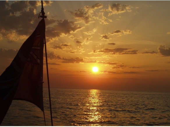 Sailing & Fundraising for Macmillan Cancer Support