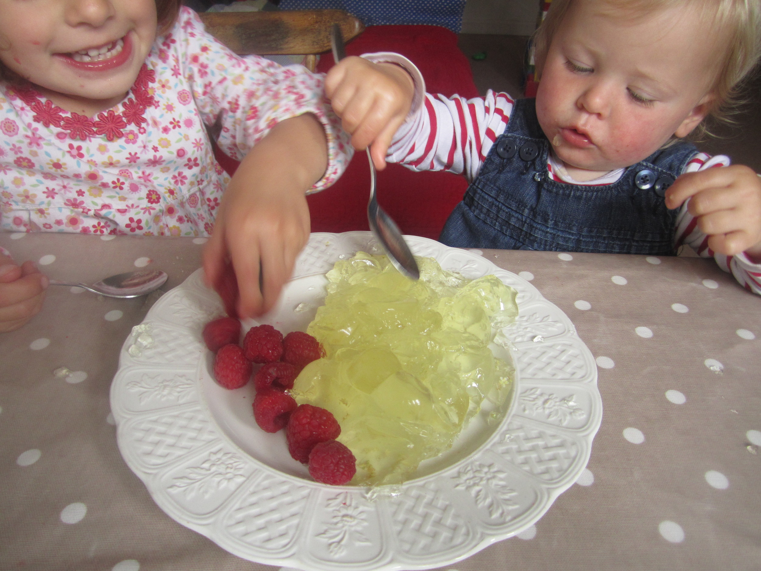 Ivy and Dot demolish an entire jelly. Almost.