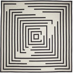 Quilt by Lindsay Stead. Photo courtesy of Lindsay Stead