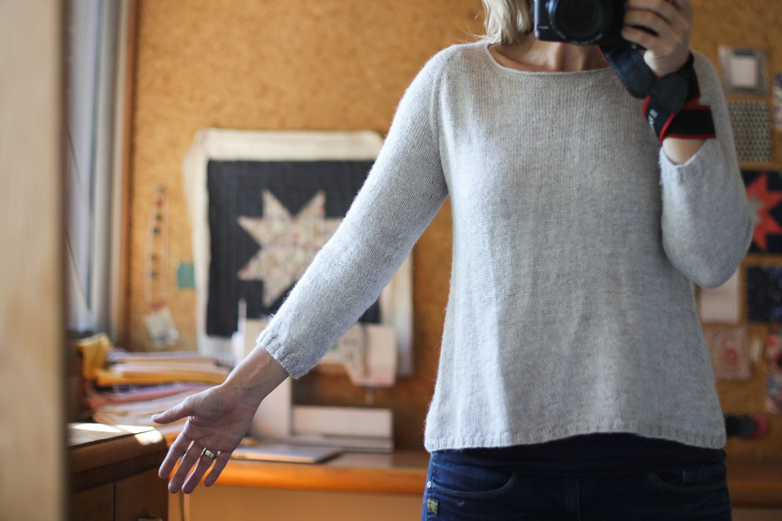 This style is perfect for me. Fits around the shoulders and boobs, skims over the midsection and has a lovely tapered arm.