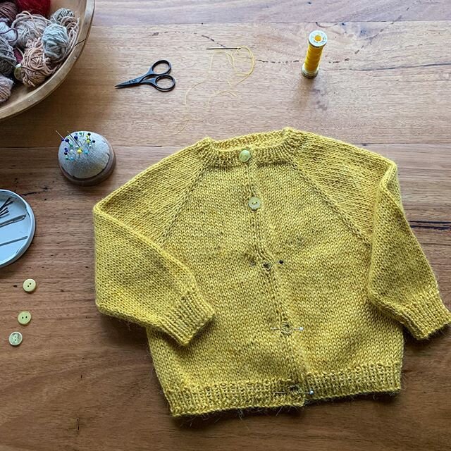 Another #theyearofthescrap #ellenscardigan using some #oldmaidenaunt alpaca silk from many years ago. What I love about this little cardy is it&rsquo;s simplicity and how little yarn it uses. Perfect for scrap knitting. I now have a little pile of ba