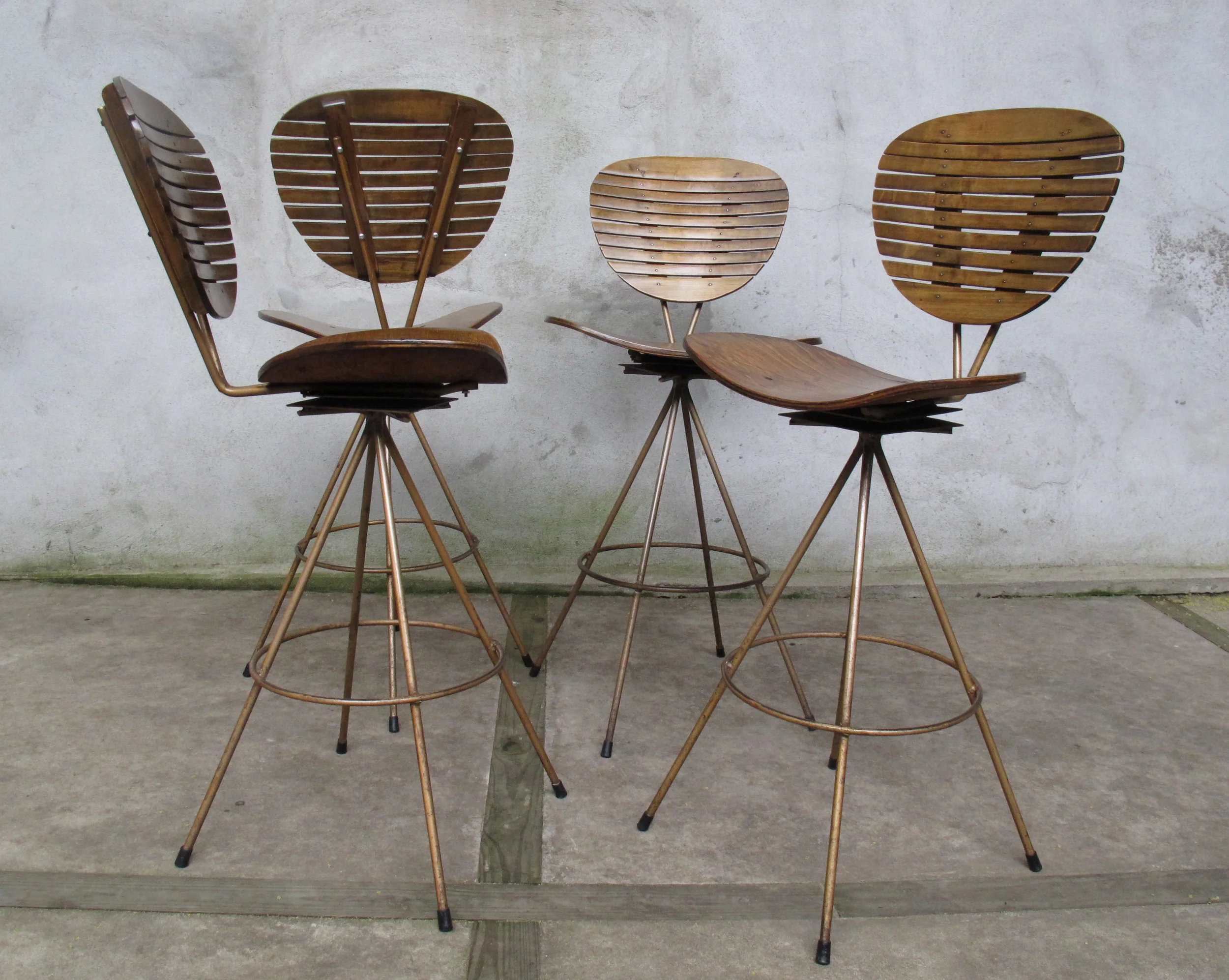 MID CENTURY ARTHUR UMANOFF STYLE SWIVEL BAR STOOLS