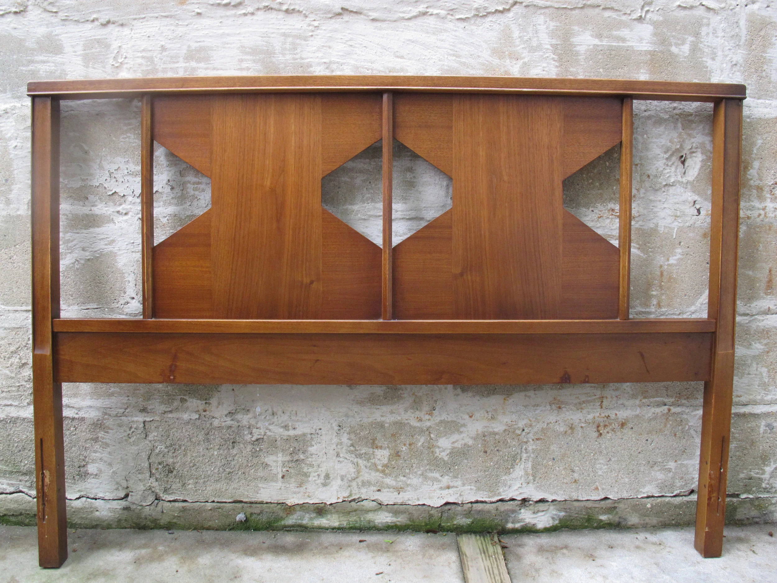 MID CENTURY WALNUT HEADBOARD BY HOOKER
