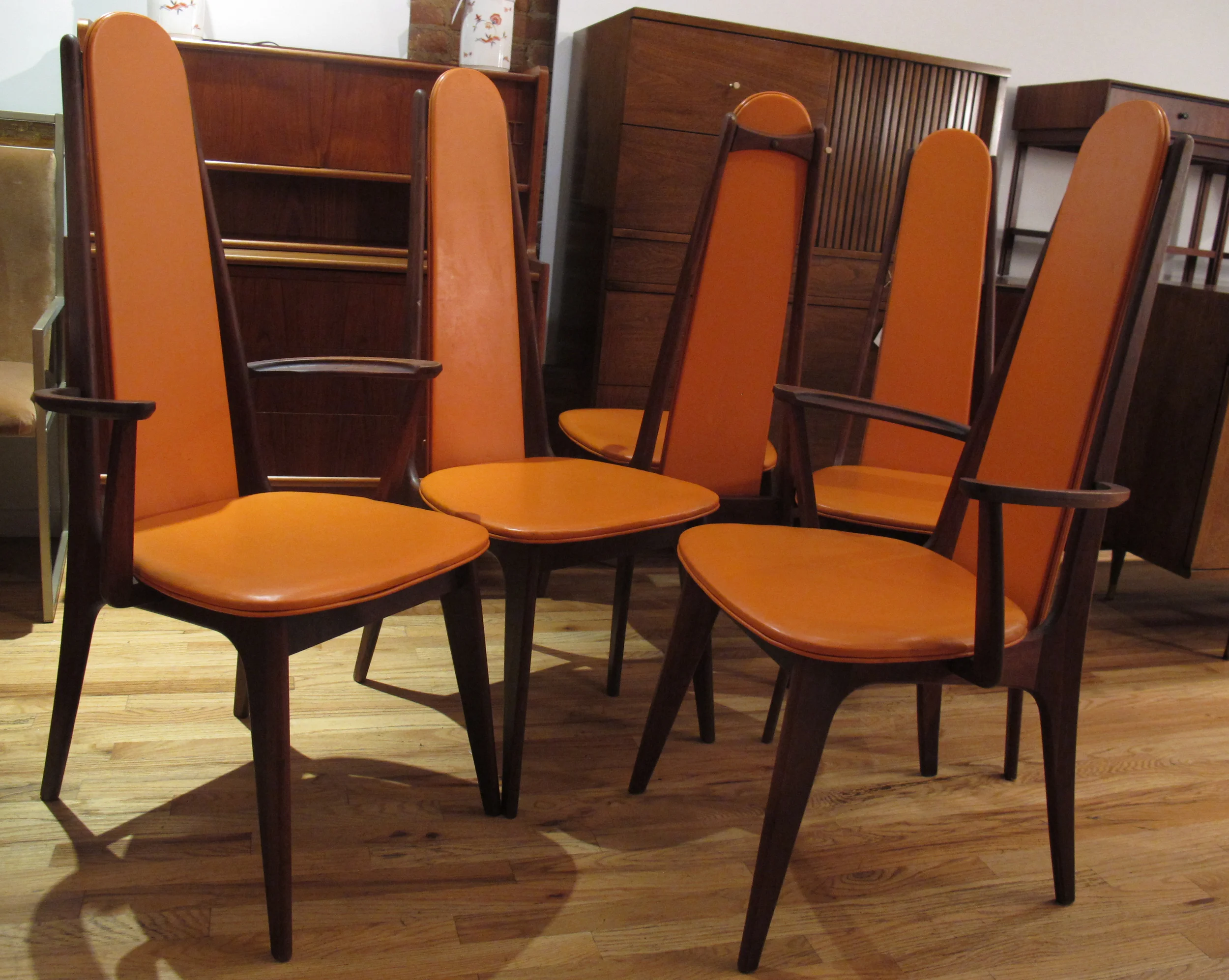 SET OF WALNUT DINING CHAIRS AFTER PEARSALL