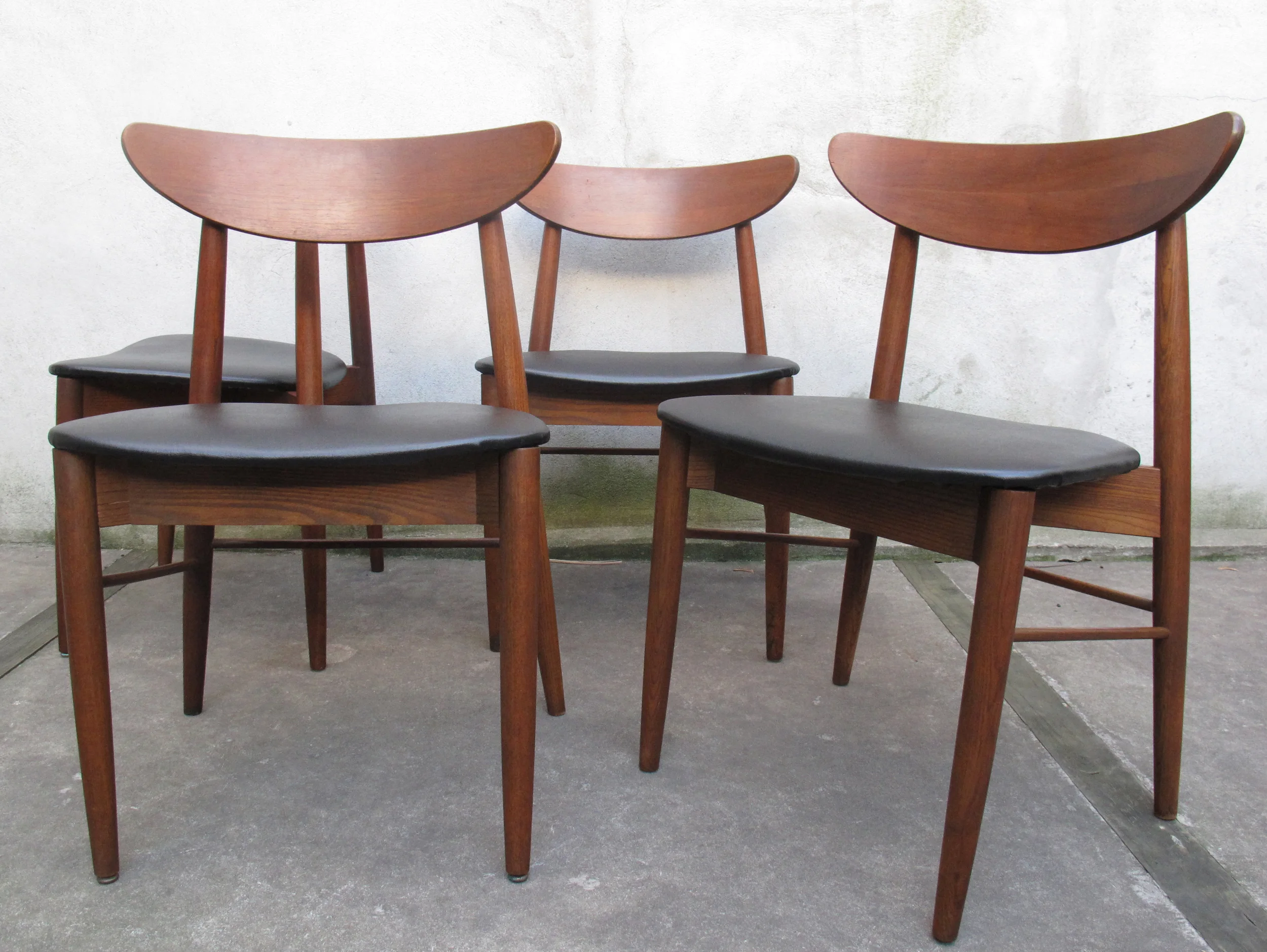 DANISH MODERN STYLE DINING CHAIRS AFTER HANS WEGNER