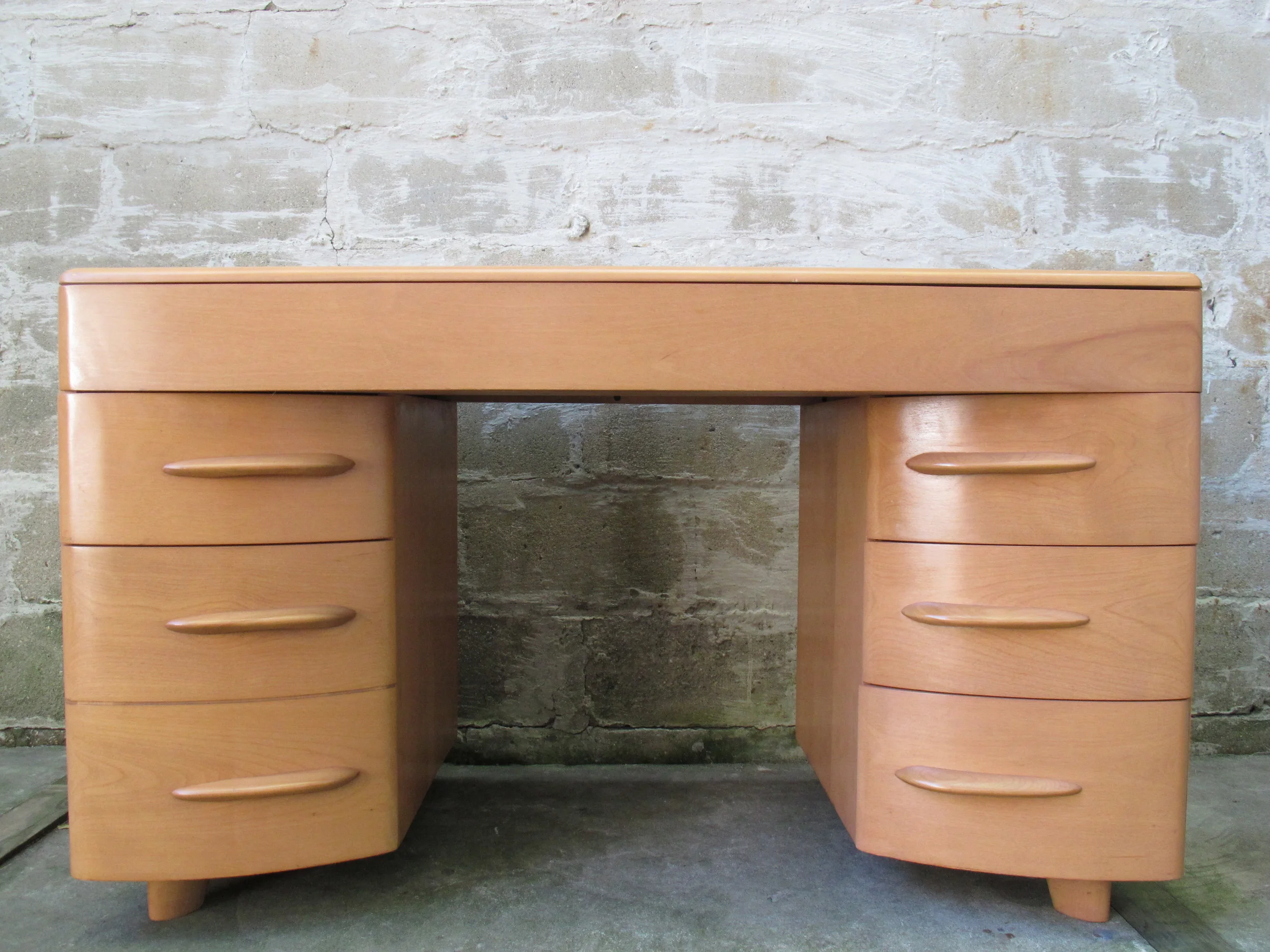 HEYWOOD WAKEFIELD KNEEHOLE DESK (MODEL M320W)