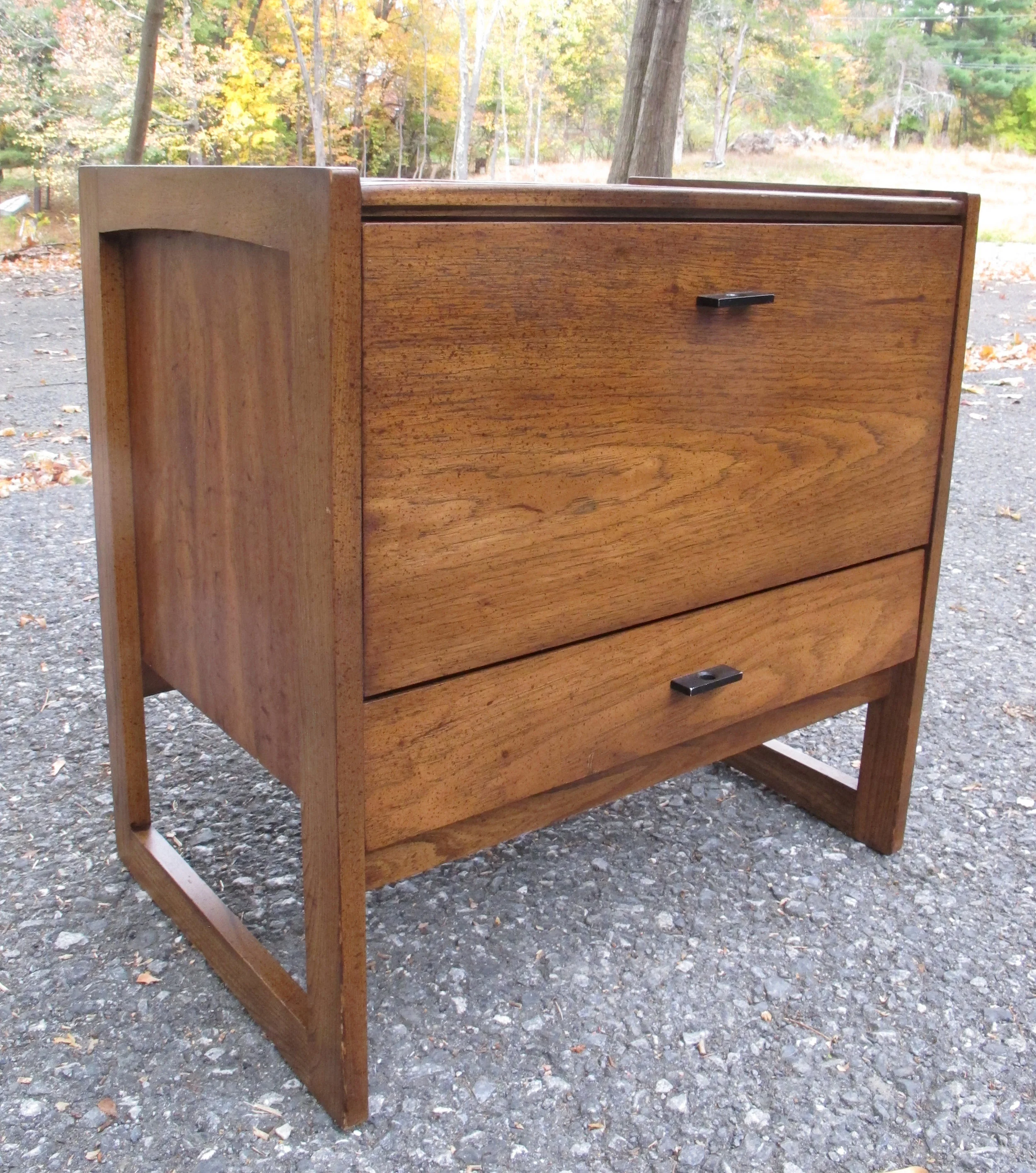 MID CENTURY MODERN DROP DOWN NIGHTSTAND