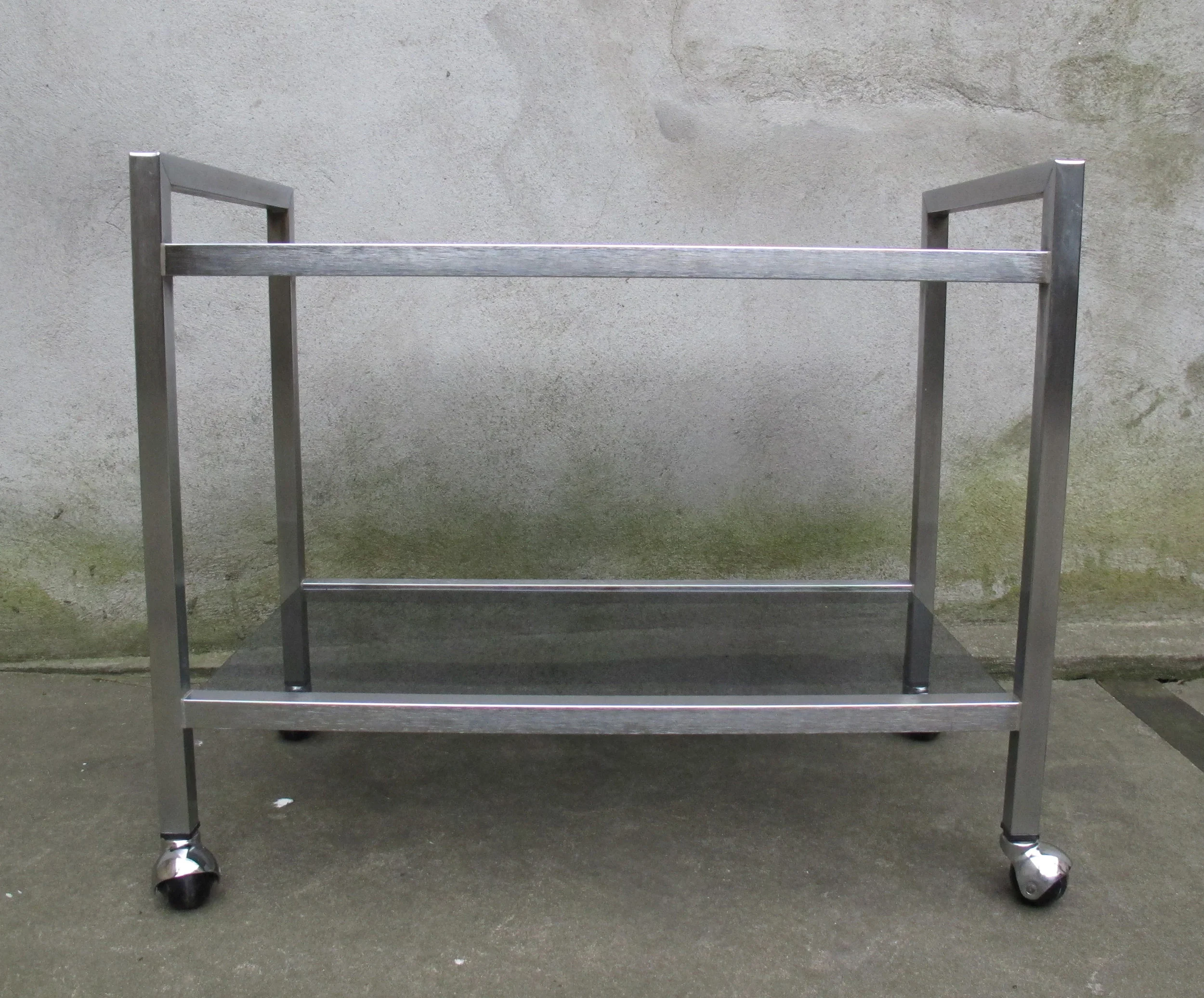 MID CENTURY ALUMINUM & SMOKED GLASS ROLLING BAR CART BY GUSDORF