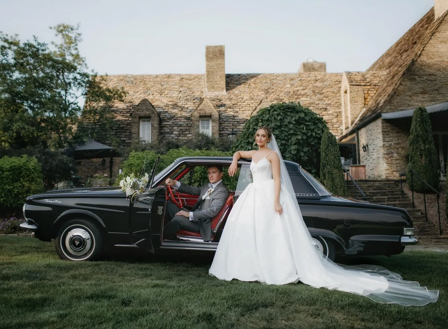 just married 🤍 @caroline_book @gold_dust_floral