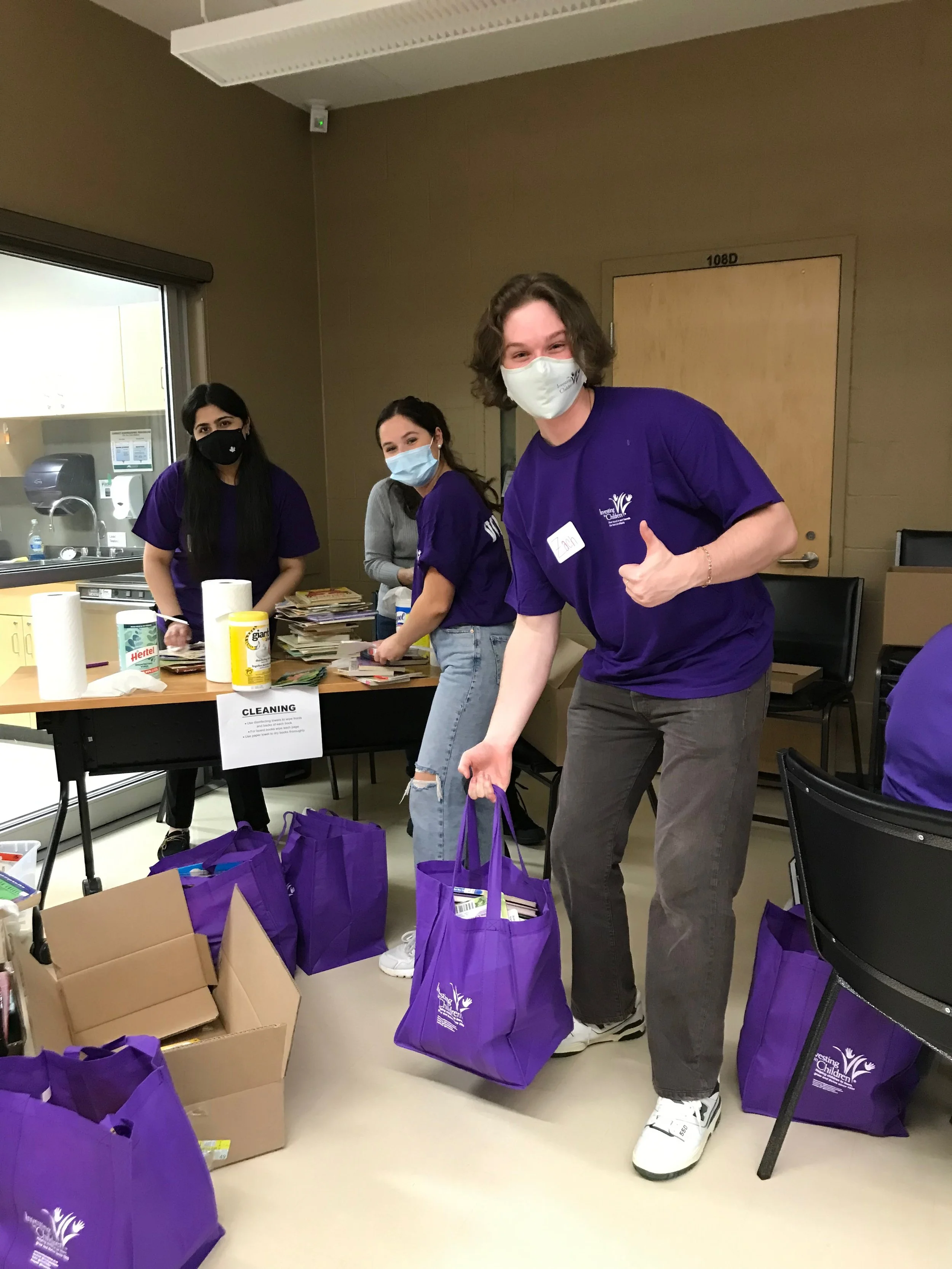 Book_Drive_2022_ - 4.jpeg