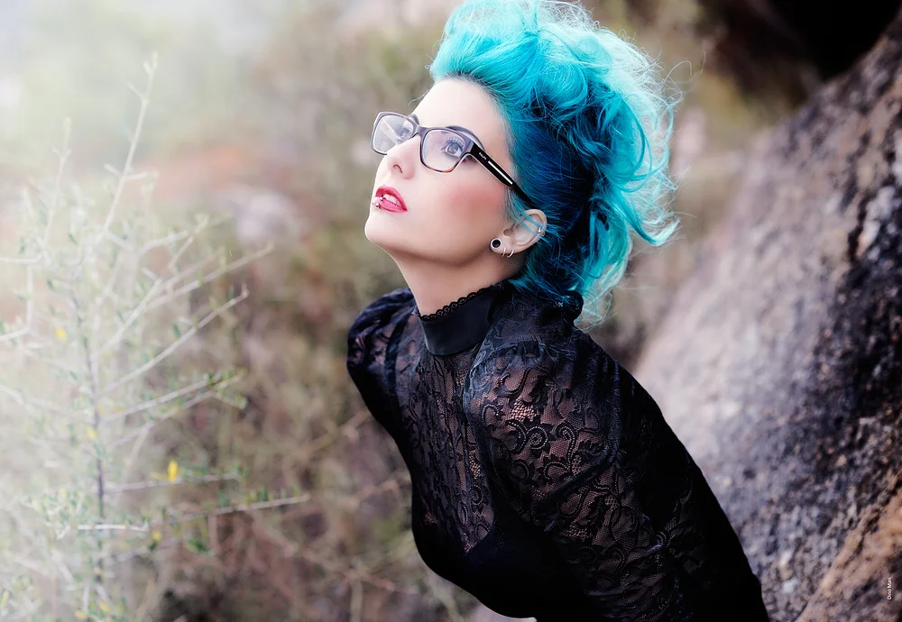 Ambient can be soft and directional - and it comes for free. But you can't rely on it like you could on my model Neila Fynn ... here comes the sun.