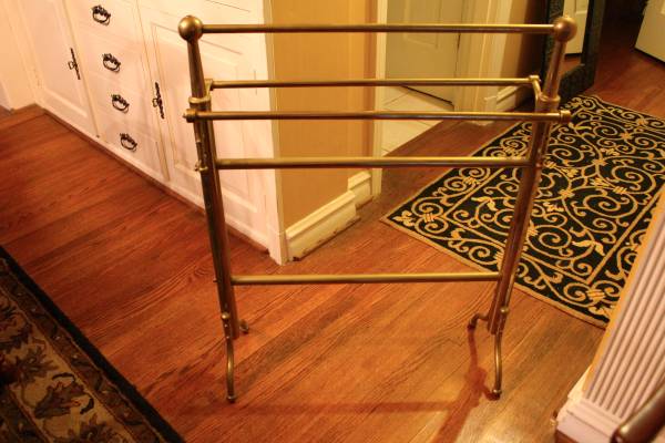 craigslist-brass-quilt-rack.jpg