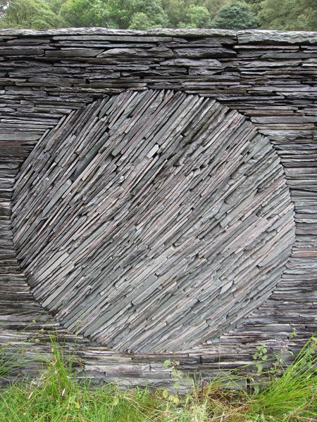 stone piece by Andy Goldsworthy