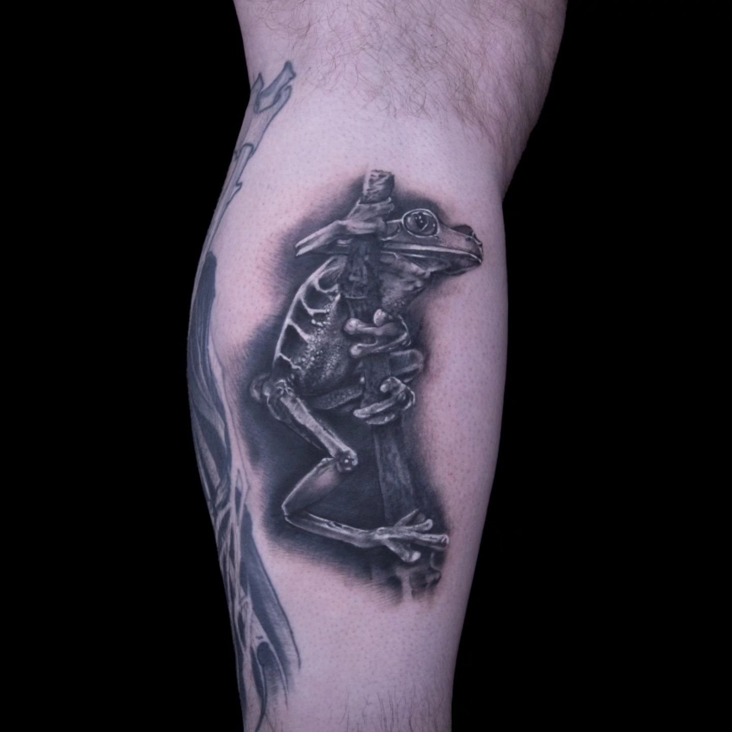 🚨SPOILER🚨
.
🐸FROGGY🐸 : A few things need to be said with this 2nd tattoo that I got to do on @inkmaster. For starters, I was shocked that after finishing 5th that I was still in the bottom and fighting for a shop! That said, I damn near &quot;cro