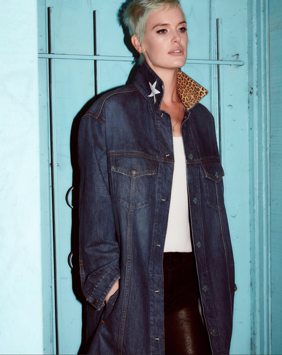HUNTR JACKET.png