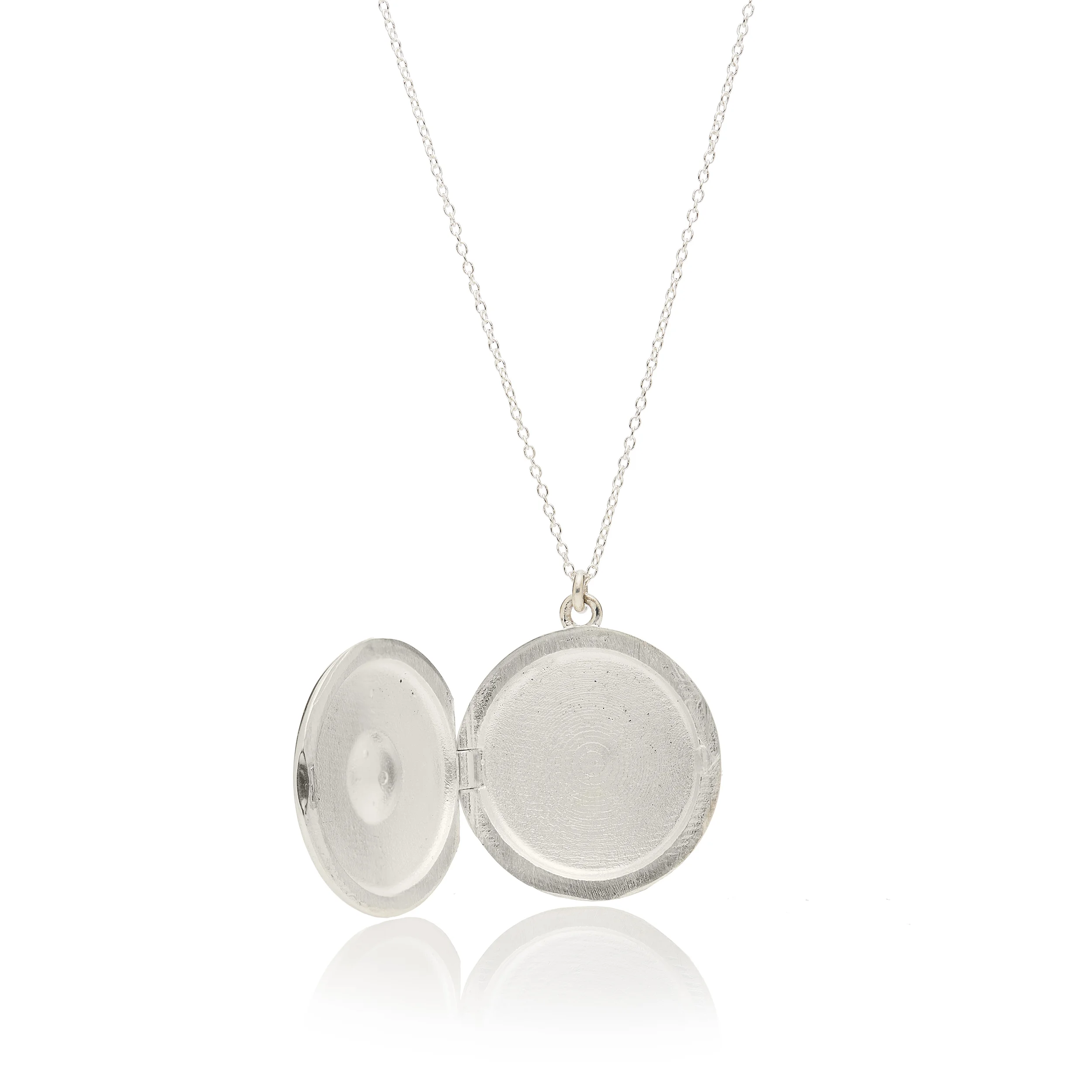 Locket_large_silver_star_8165.jpg