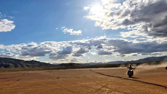 .
.
.
.
.
 #throttlesociety #motorcycle_mafia #motorclubofamerica #motocross #motovlog #motorbike #motorcycles #naturephoto #main_vision #landscape_captures #awesome_earthpix #natureaddict #rsa_rural #awesomeearth #nature_wizards #gottalove_a_ #vegas