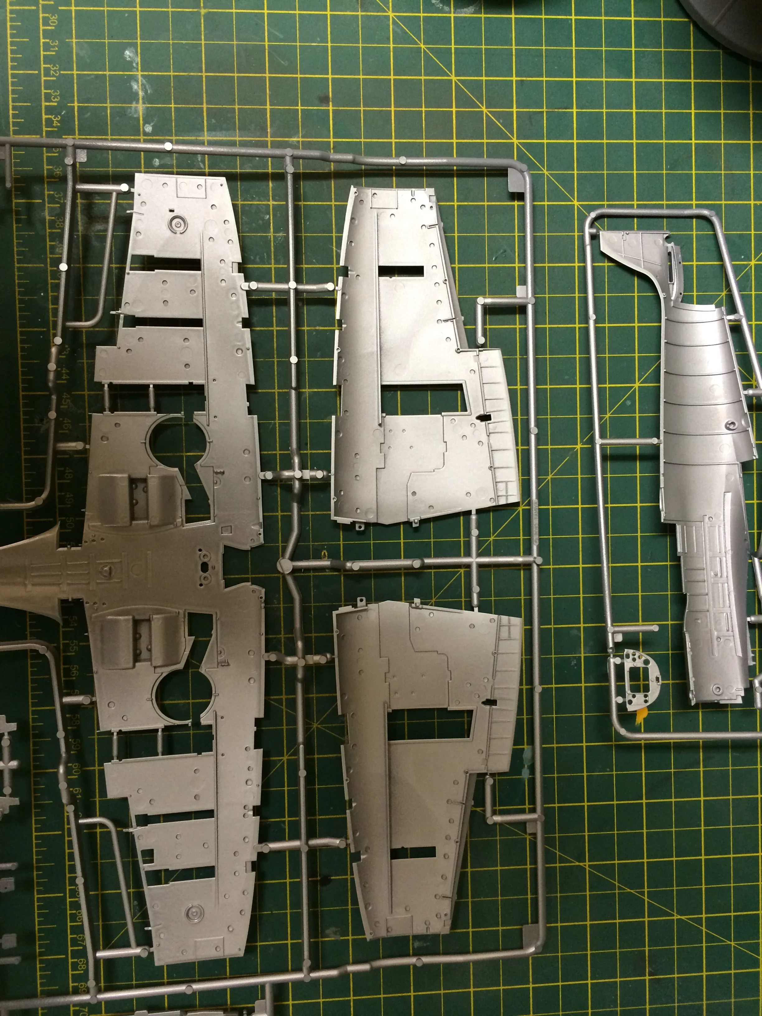 I undercoated a lot of the parts with Tamiya bear metal straight from the can.