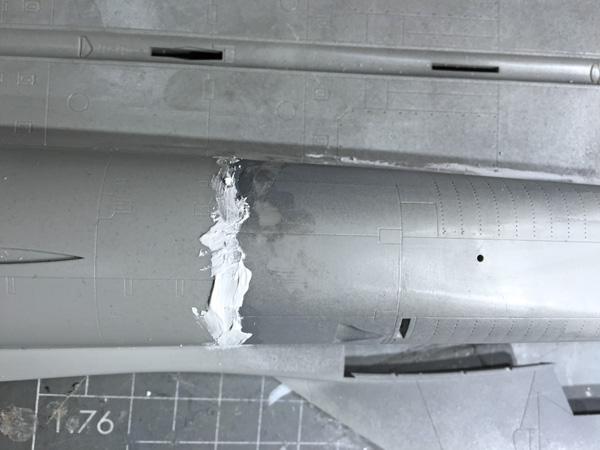 17 BN-Ac-Trumpeter-F-14D Super Tomcat, 1.32.jpg