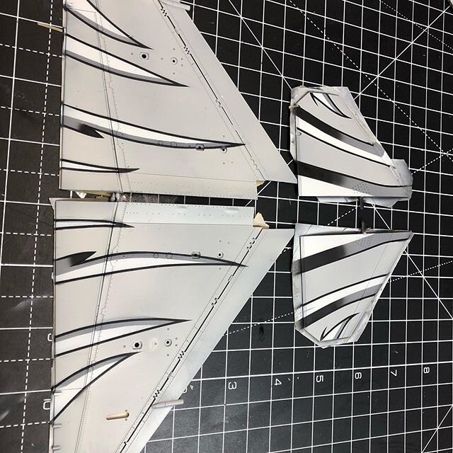 Wip 1/32 Tamiya F-16 dark falcon under the wings completed 
#usnavy #usn #usaf #smitsonianmuseum #duxford #duxfordairshow #scalemodelingworld #airfixkit #revellmodels #tamiyausa #russianairforce