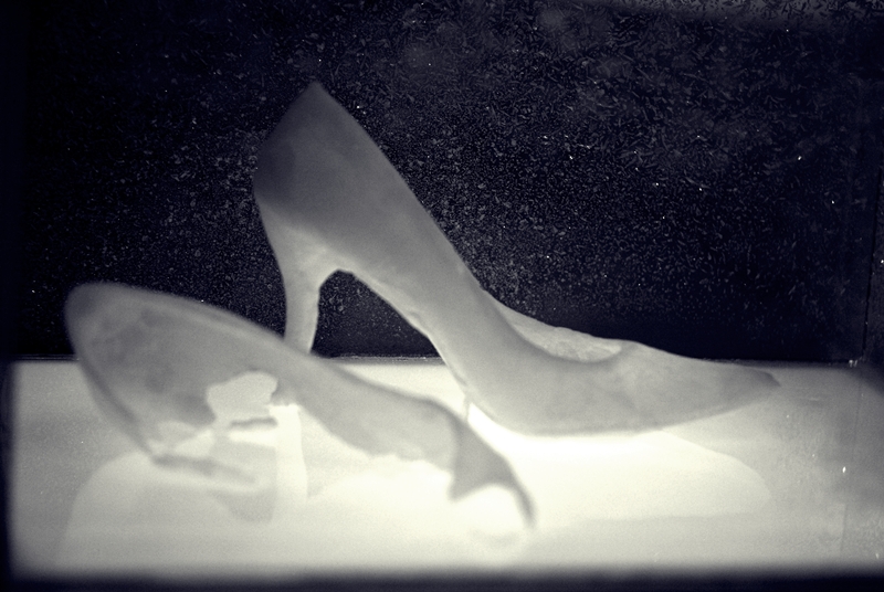 Glass slippers by Korafotomorgana via Flickr.