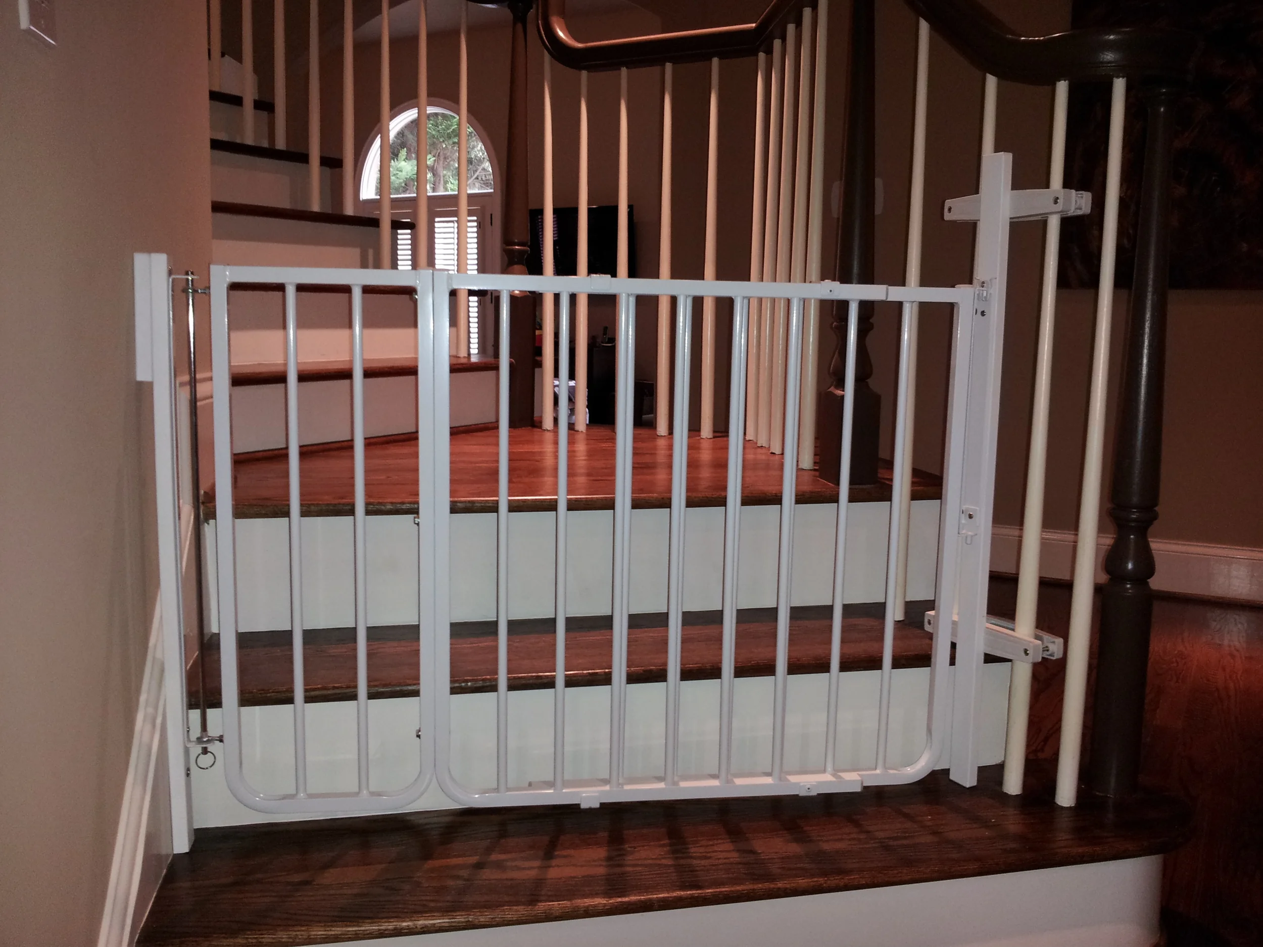 no damage baby gate